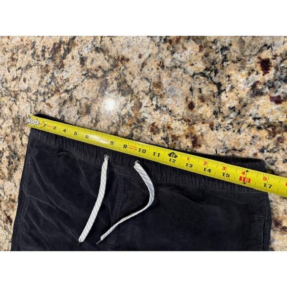 Vuori Shorts Mens Extra Large Optimist Corduroy 8" Inseam Elastic Waist XL - Picture 7 of 8